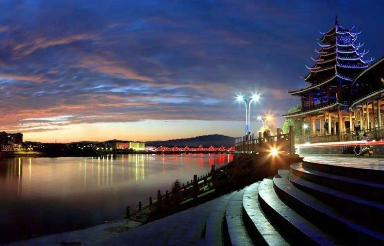 湖南美食探秘，地道湘菜烹饪详细指南